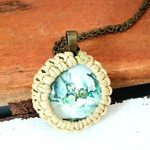 20" Macrame Alice & Wonderland Pendant Necklace, Bronze Chain - Picture 1 of 6